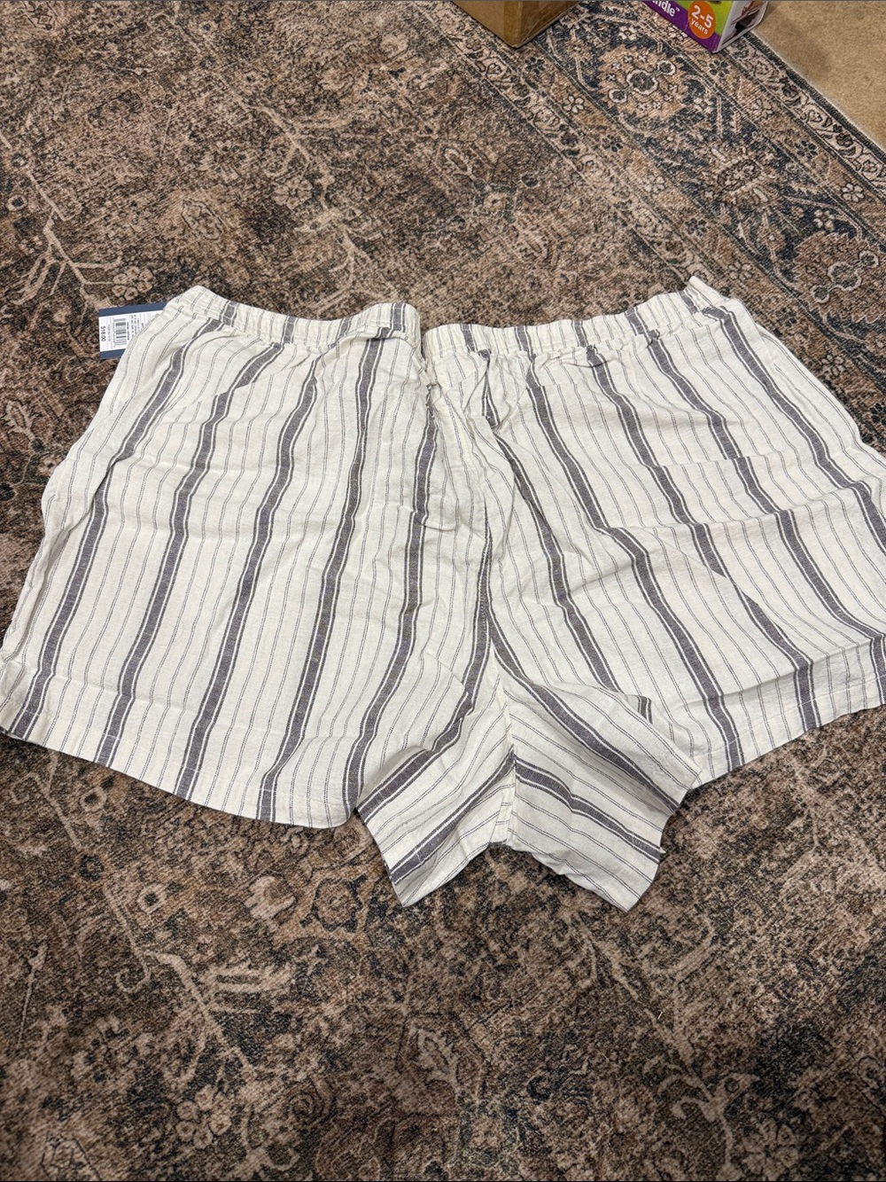 Striped Casual Linen-Look Shorts - Cream & Gray 1X new with tag - Picture 4 of 5